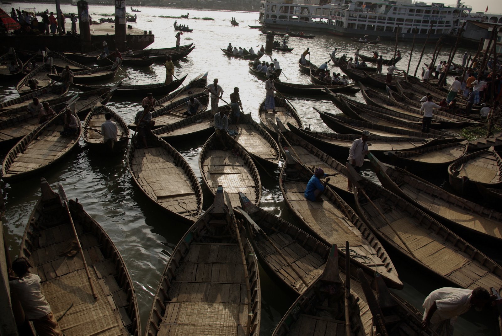 Bateaux au crépuscule, Bangladesh